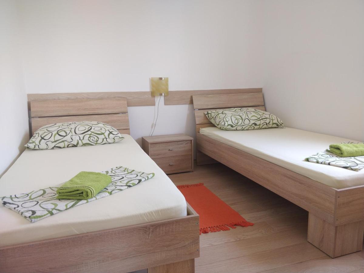נובליה Apartments Booky מראה חיצוני תמונה