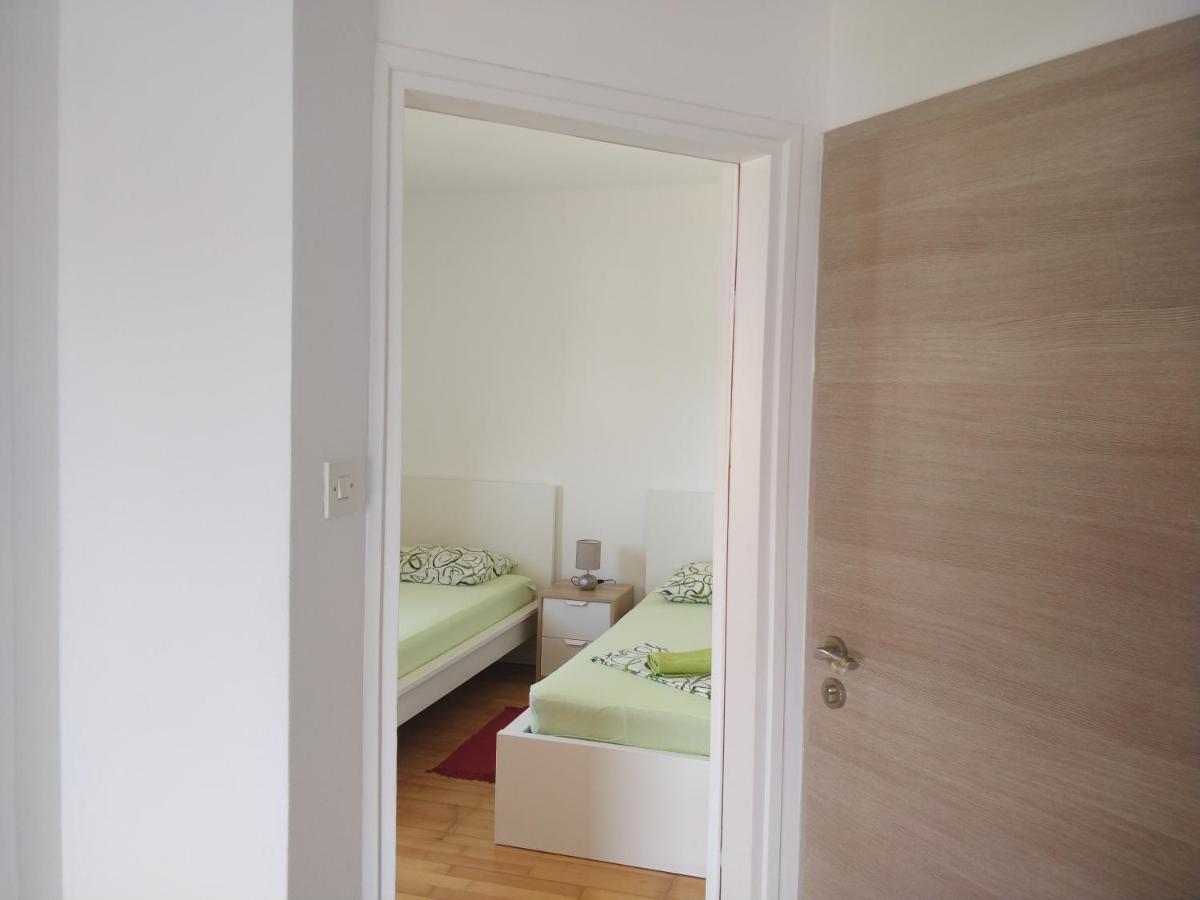 נובליה Apartments Booky מראה חיצוני תמונה