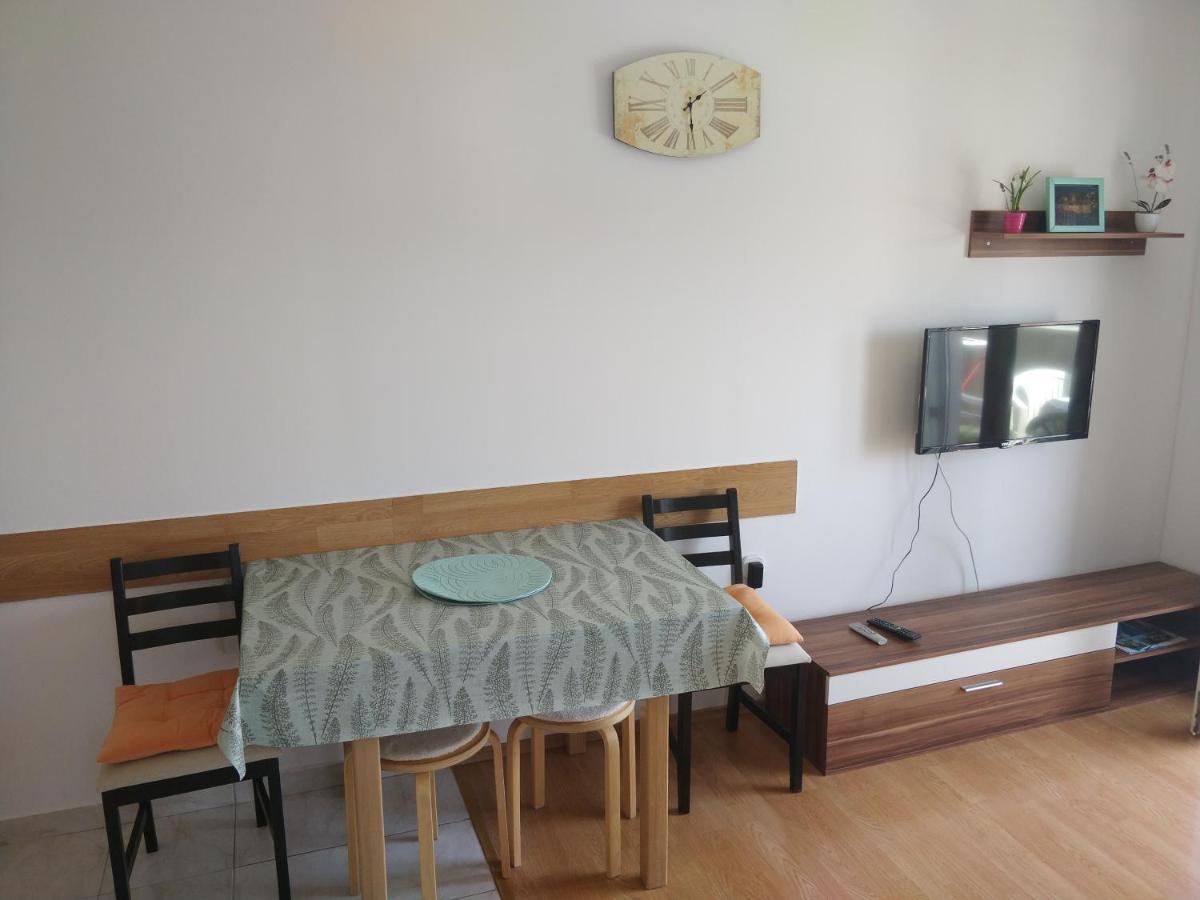 נובליה Apartments Booky מראה חיצוני תמונה