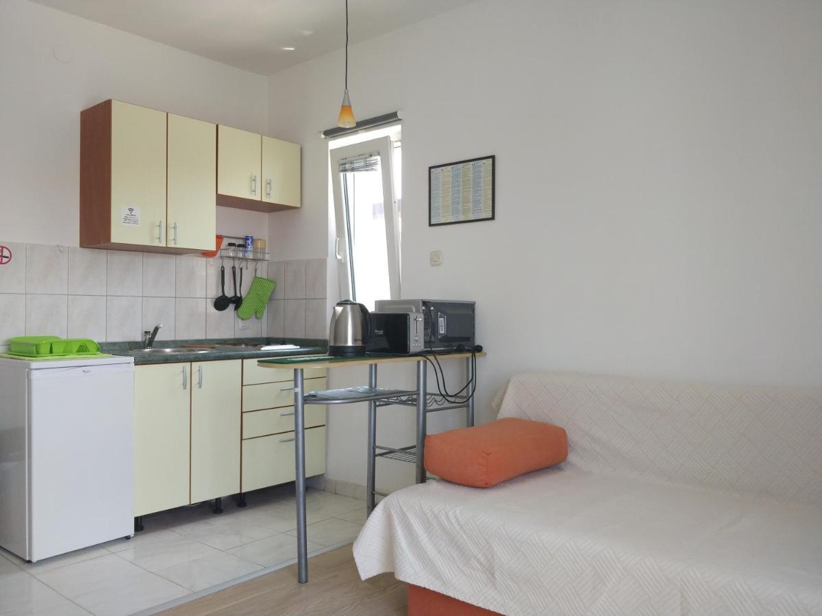 נובליה Apartments Booky מראה חיצוני תמונה