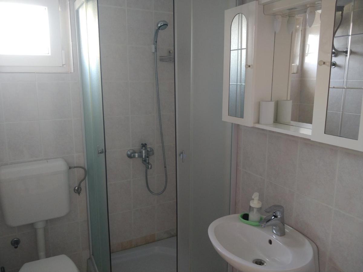 נובליה Apartments Booky מראה חיצוני תמונה