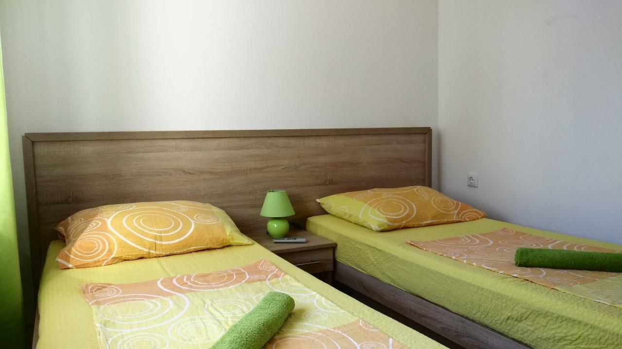 נובליה Apartments Booky מראה חיצוני תמונה