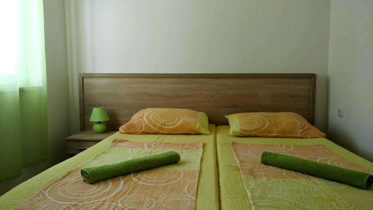 נובליה Apartments Booky מראה חיצוני תמונה