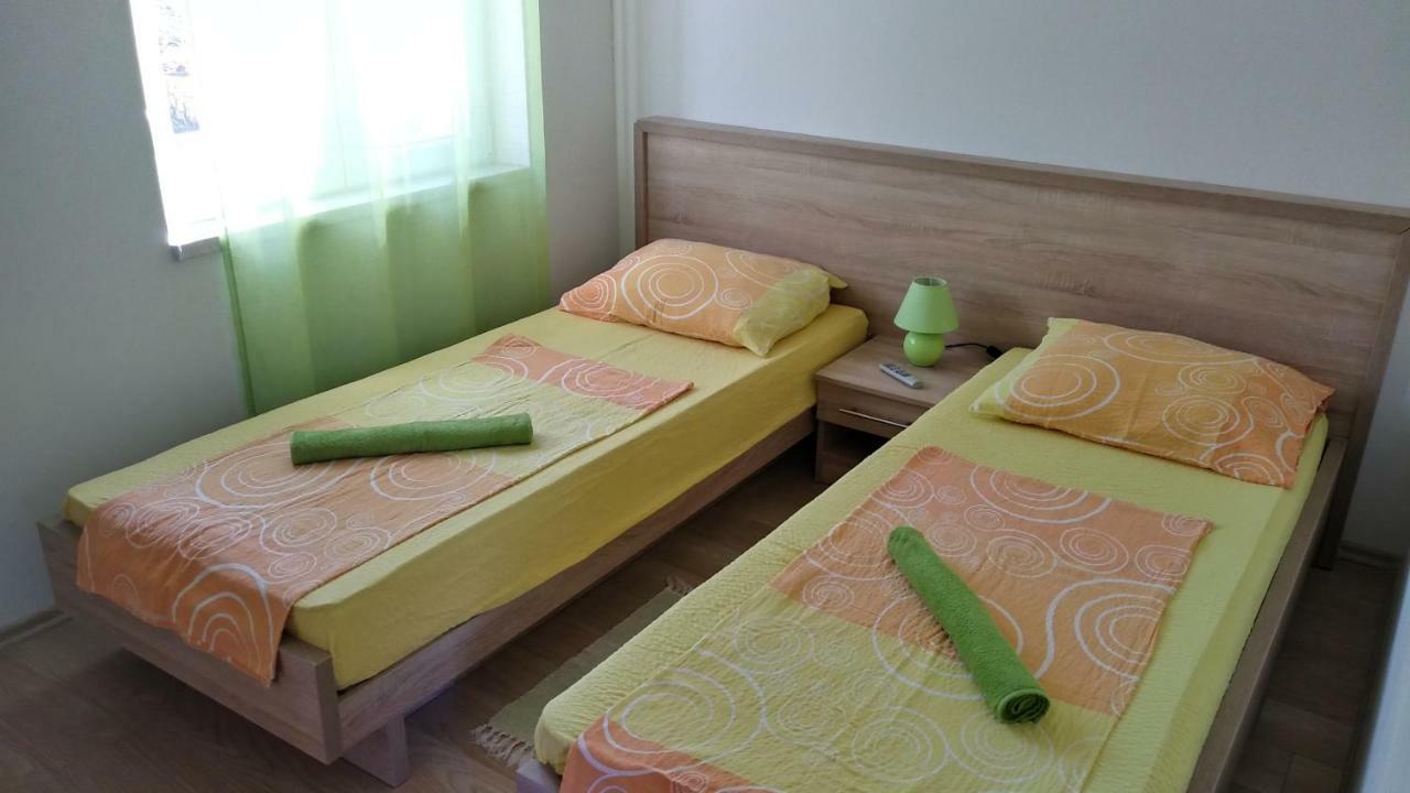 נובליה Apartments Booky מראה חיצוני תמונה
